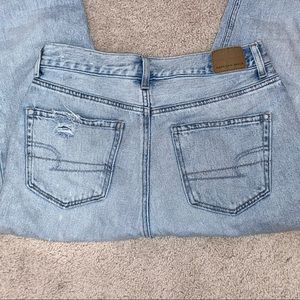 American Eagle Light Blue Mom Jeans